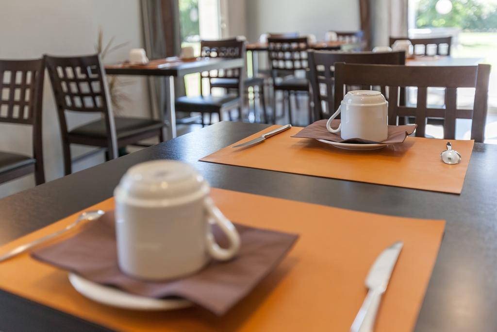Hotel Alienor Langon  Εξωτερικό φωτογραφία