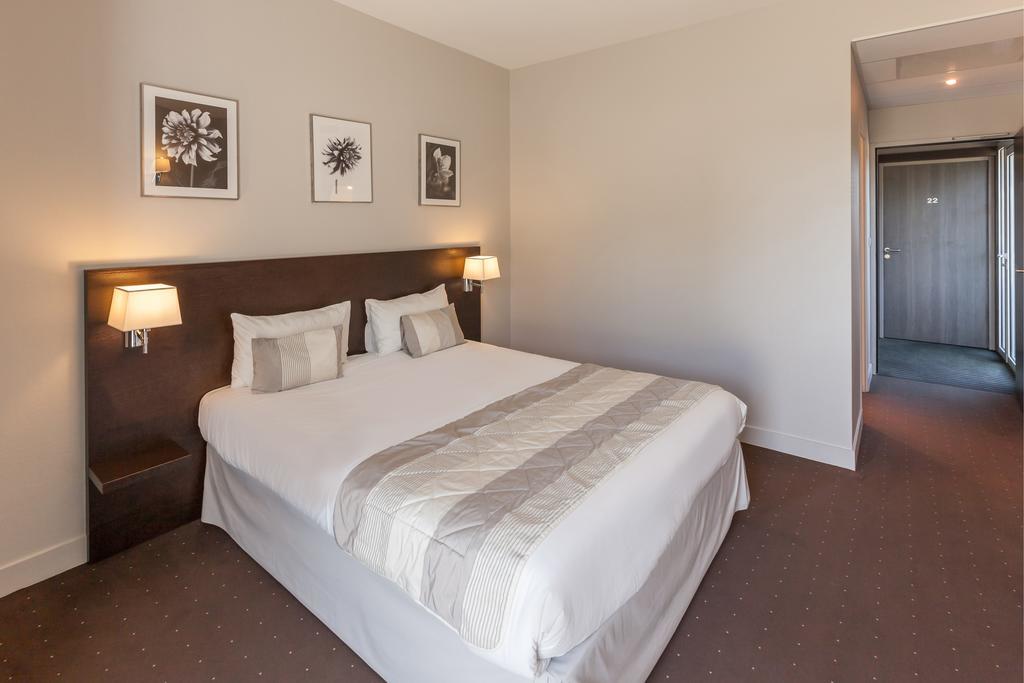 Hotel Alienor Langon  Δωμάτιο φωτογραφία