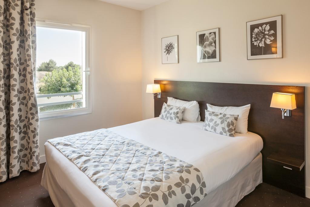 Hotel Alienor Langon  Εξωτερικό φωτογραφία